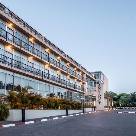 Rimonim Aquaduct Hotel Regba Extérieur photo