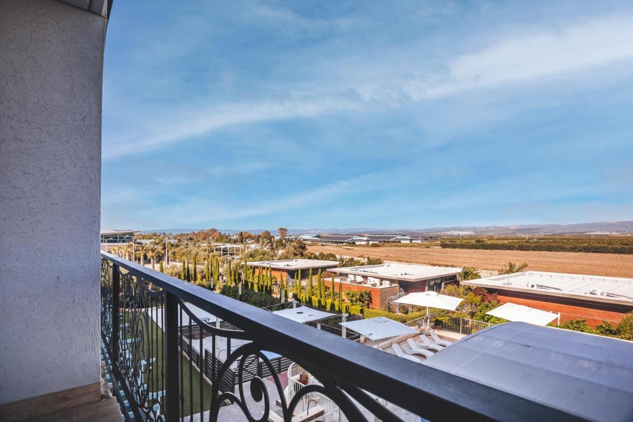 Rimonim Aquaduct Hotel Regba Extérieur photo